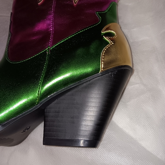 Colorful Women's Boots - Picture 8 of 9